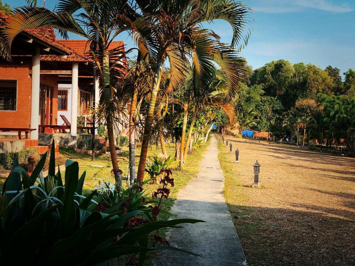 Vung Bau Resort Duong Dong Exterior foto