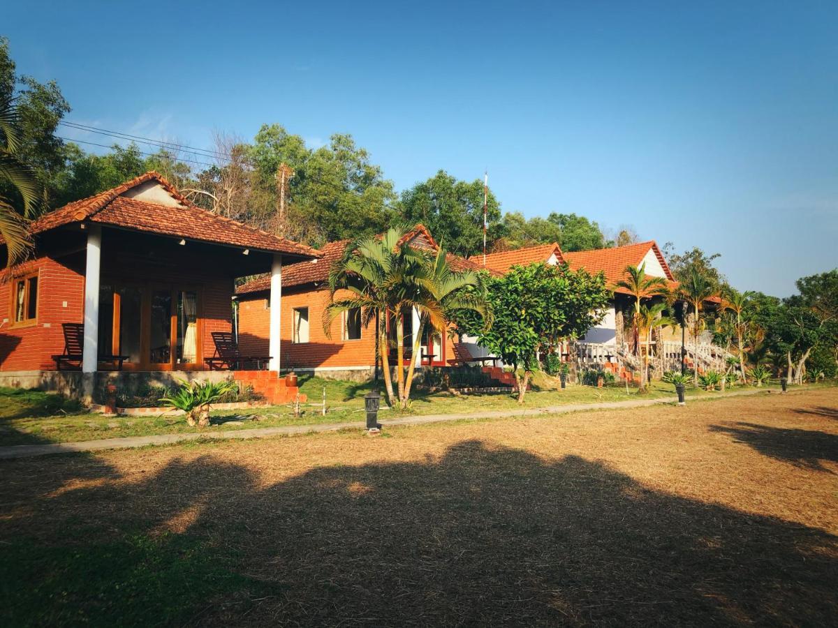 Vung Bau Resort Duong Dong Exterior foto